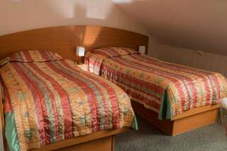 Мотели Motel Petro Тожим Двухместный номер с 2 отдельными кроватями-2